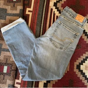 Levi’s Signature Boyfriend Capri- Size 8 W29